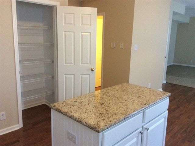 Foto del edificio - 12728 Bent Oak Ct