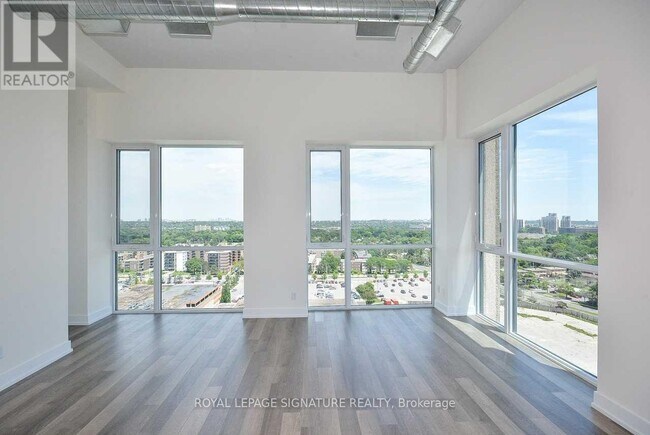 Photo du bâtiment - 75 The Donway W