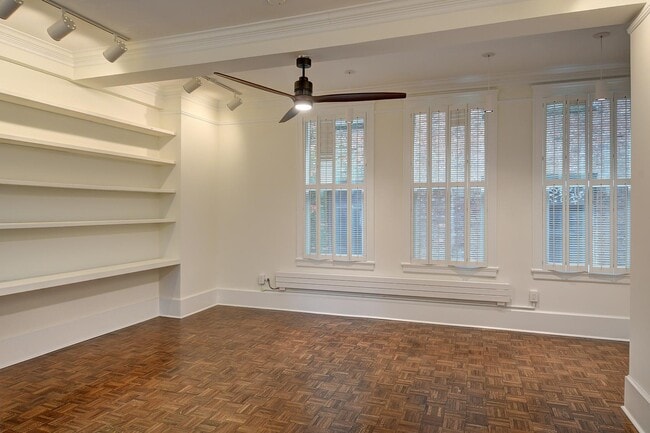 Building Photo - 1519 3rd Ave