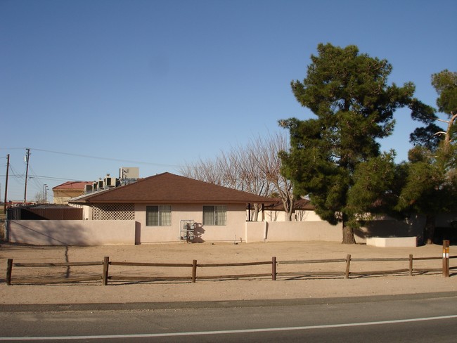 Building Photo - 15050 Sequoia Ave
