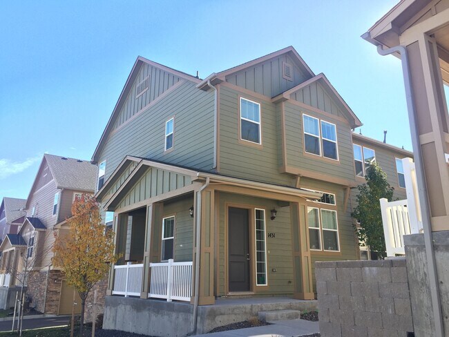 Foto del edificio - 1431 Rinker Way