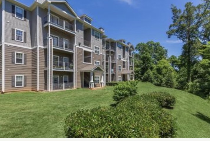 1st level no stairs - 200 Vista Lake Dr