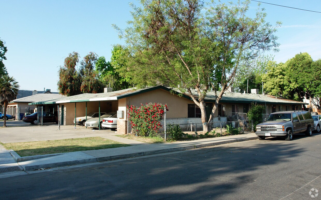 Foto del edificio - 421 N Poplar Ave