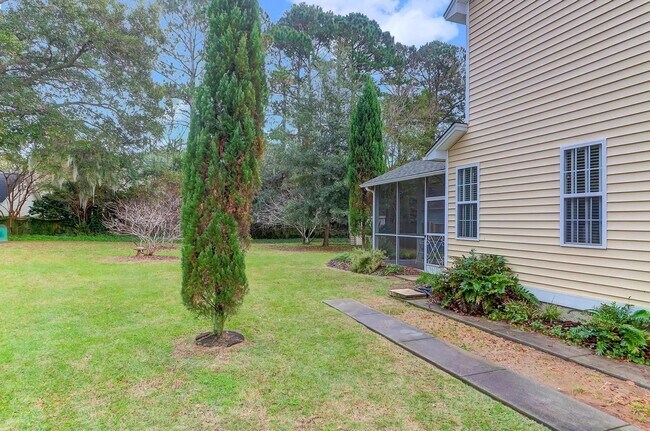 Foto del edificio - 3 Bedroom 2.5 Bath House in Jamestowne Vil...