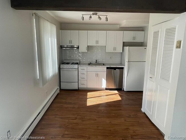 Foto del edificio - 620 E Lincoln Ave