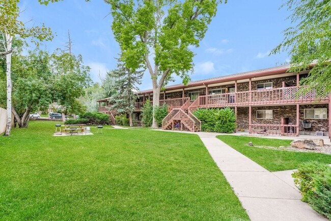 Building Photo - 64 Newport Circle