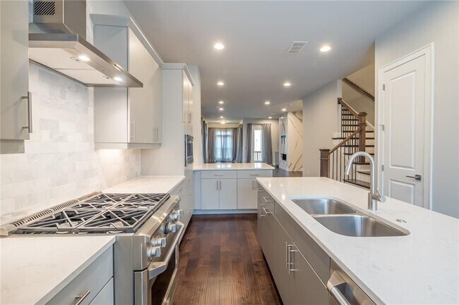 Foto del edificio - 4216 Deming Cir