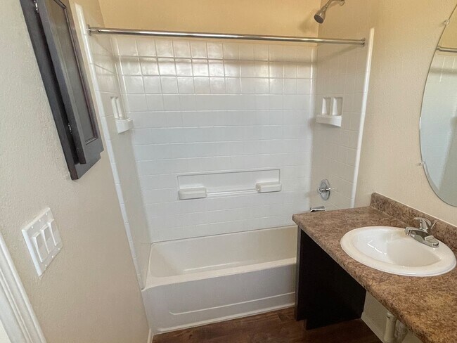 Foto del edificio - 1104 Lechuguilla