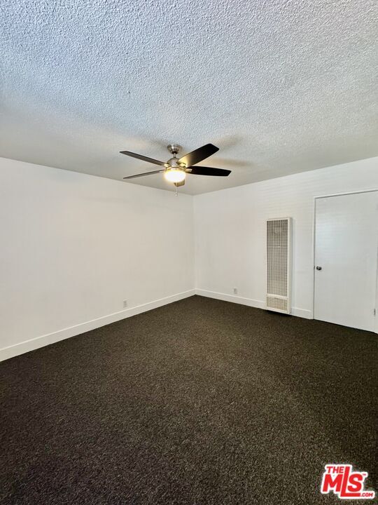Foto del edificio - 4115 W Century Blvd