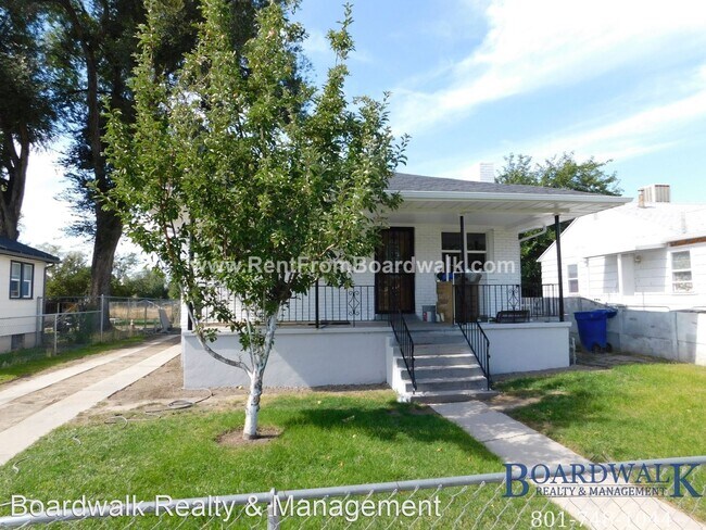 Building Photo - 3 br, 2 bath House - 924 N Concord St