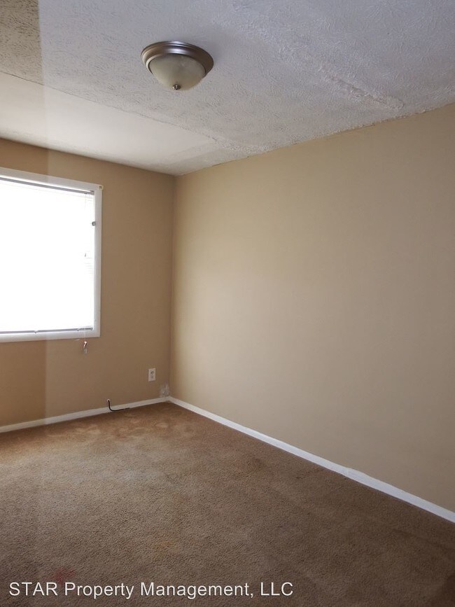 Building Photo - 2803 Hollins Ferry Rd