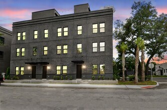 Building Photo - 1218 E Kay St