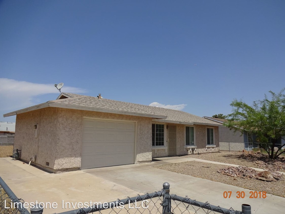 Primary Photo - 3 br, 2 bath House - 907 N.Major