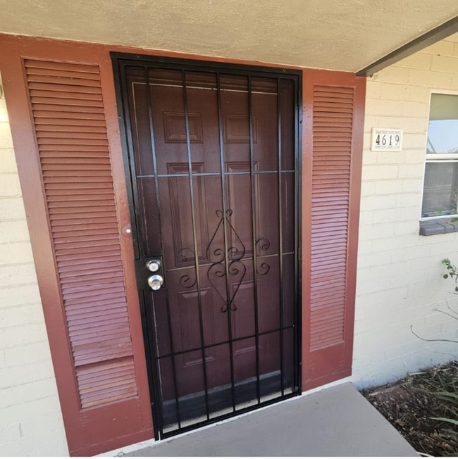 Photo - 4619 E Almeria Rd (Phoenix, AZ) House