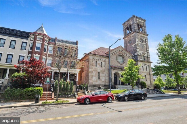Foto del edificio - 2715 13th St NW
