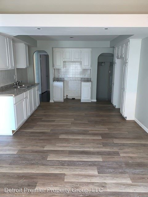 Primary Photo - 3 br, 1 bath House - 13885 Collingham