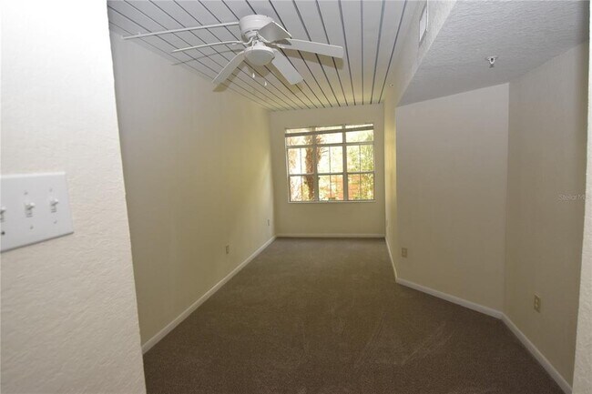Foto del edificio - 2402 W Azeele St