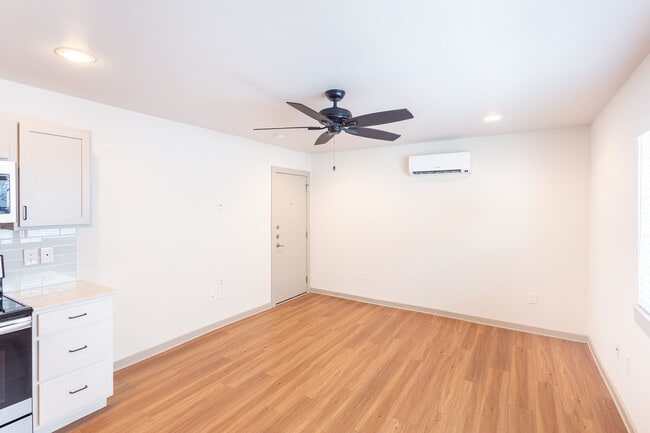 Foto del edificio - Ross & Matilda