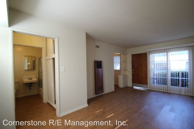 Building Photo - 427 N Los Robles Ave