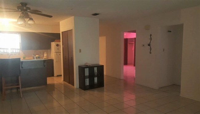 Building Photo - 2B APARTMENT FOR RENT NEAR NOLANA AND WARE RD