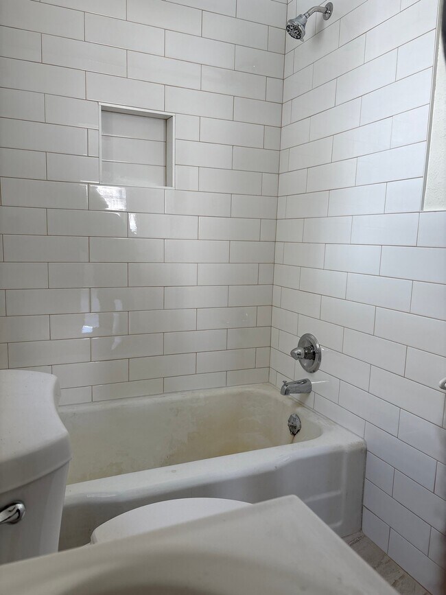 Foto del edificio - 740 N Grandview Ave