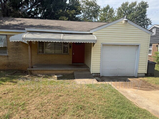 Foto del edificio - 1214 N Quanah Ave