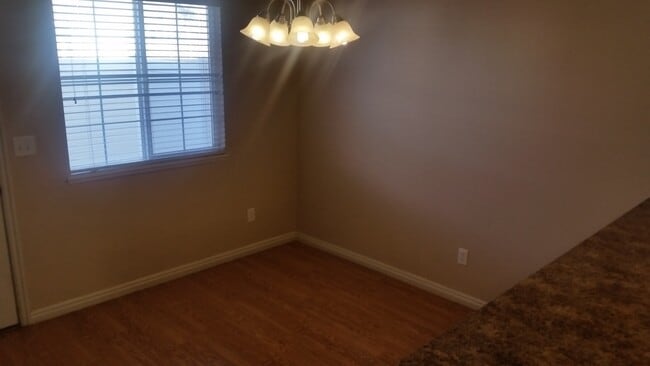 Building Photo - Beautiful town home in South Ogden for rent
