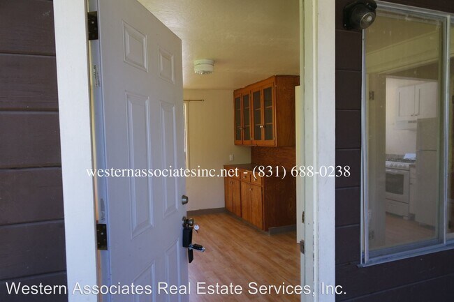 Foto del edificio - 352-364 Green Valley Rd