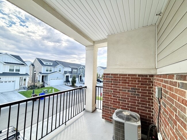 Building Photo - 13049 S Cannavale Ln