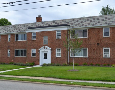 Foto principal - 2039 Warrensville Center Rd