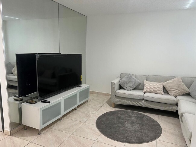 Foto del edificio - 11507 SW 6th St