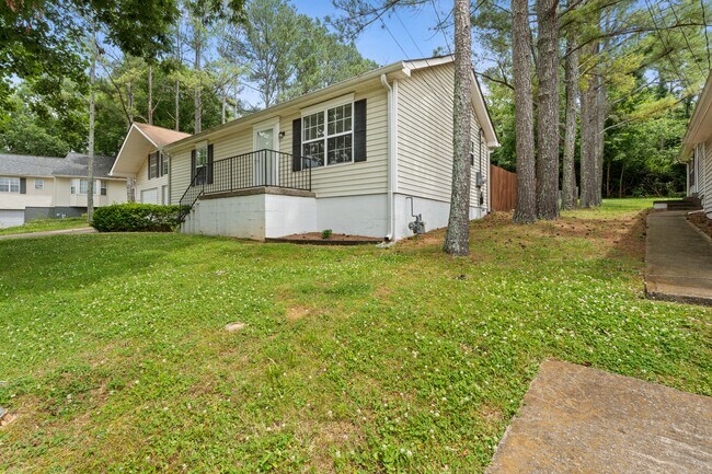 Foto del edificio - 2822 Airwood Dr