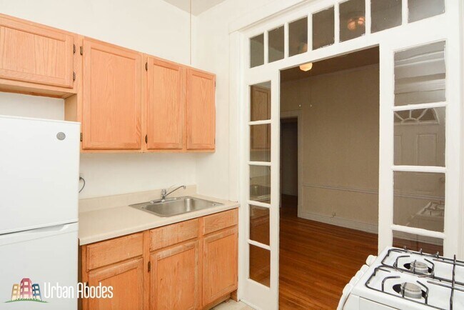 Foto del edificio - 727 W Barry Ave