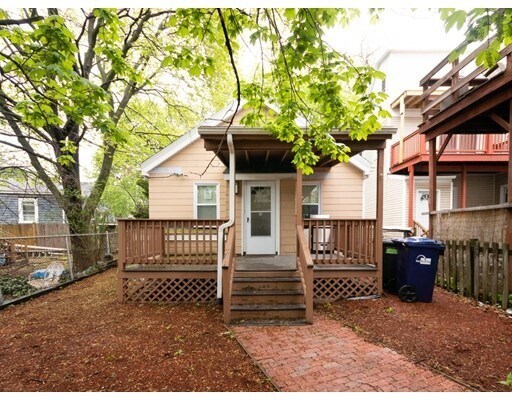 Primary Photo - 57A Moseley St