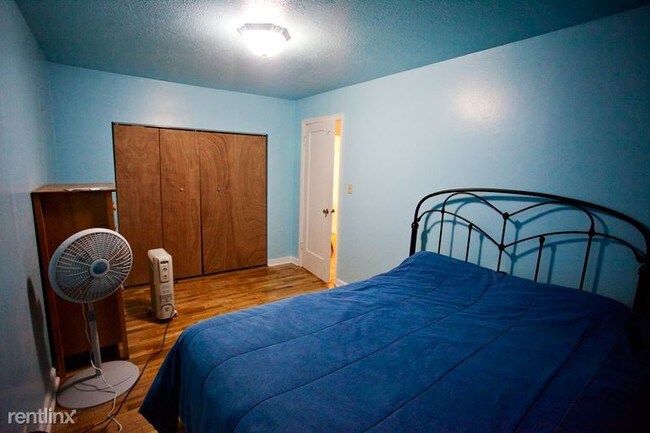 Foto del edificio - 420 N Yellowstone St