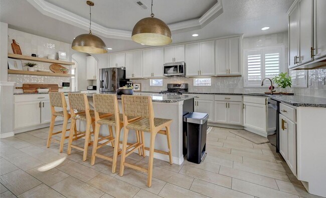 Foto del edificio - 5 Bed Home with luxury finishes in The Gle...