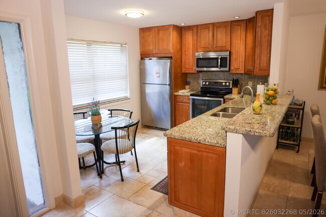 Foto del edificio - 8951 SW 19th St