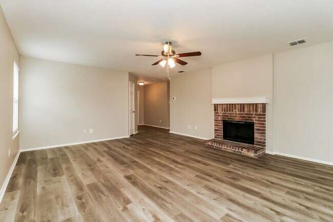 Foto del edificio - 817 Cathy Dr