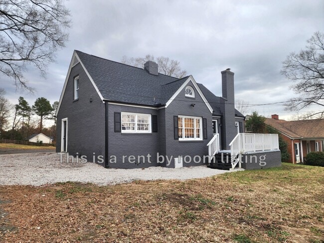 Photo - 1516 E Geer St House