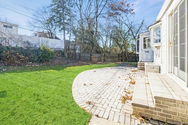 Building Photo - 40 Derby Rd