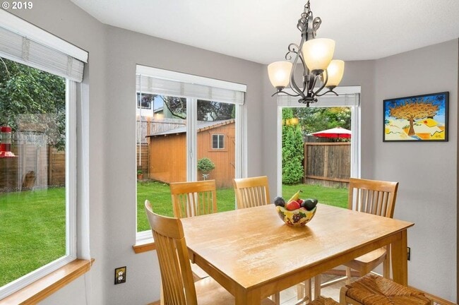 Building Photo - 3 bedroom Home in Bull Mountain neighborhood!