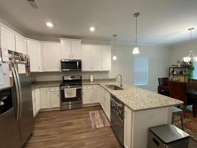 Building Photo - Exclusively Offered by Muse Realty, LLC