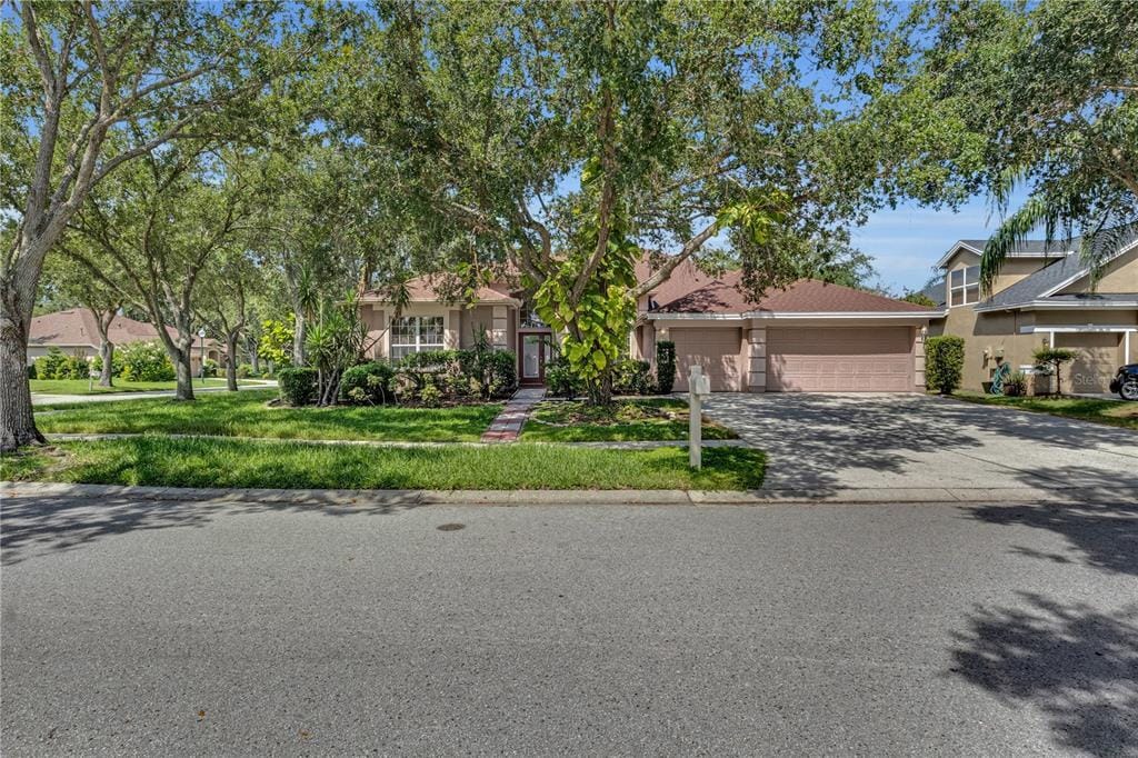 Foto principal - 18108 Sugar Brooke Dr