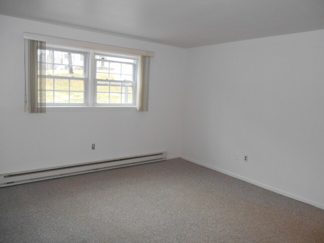 Building Photo - 11 Old Allamuchy Rd