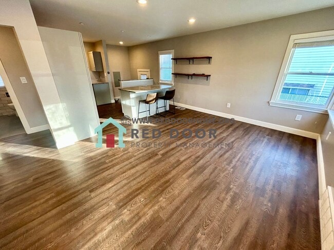 Building Photo - 3 Bed · 2 Bath Home for Rent — Great Falls, MT