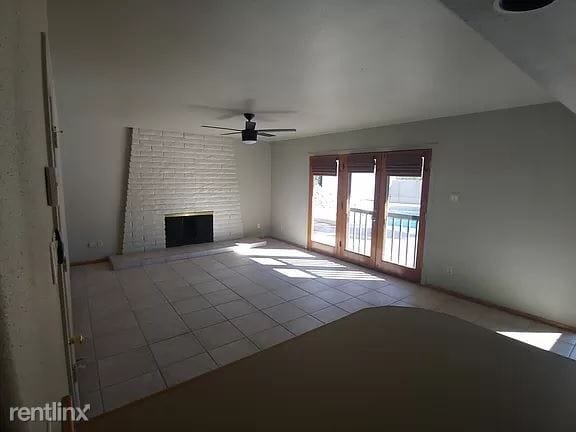 Building Photo - 3 br, 2 bath House - 2242 E Vista Ave