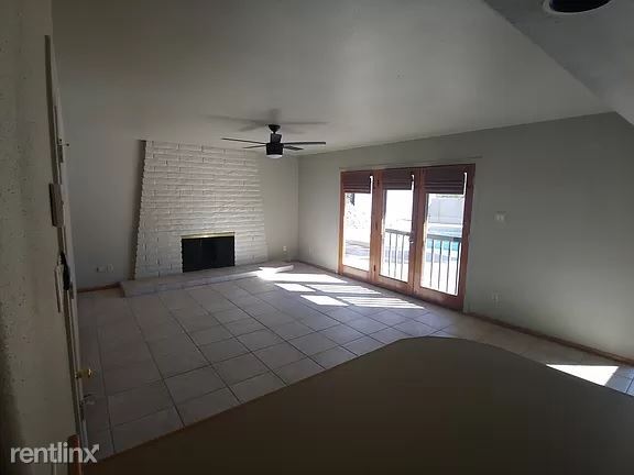 Foto del edificio - 3 br, 2 bath House - 2242 E Vista Ave
