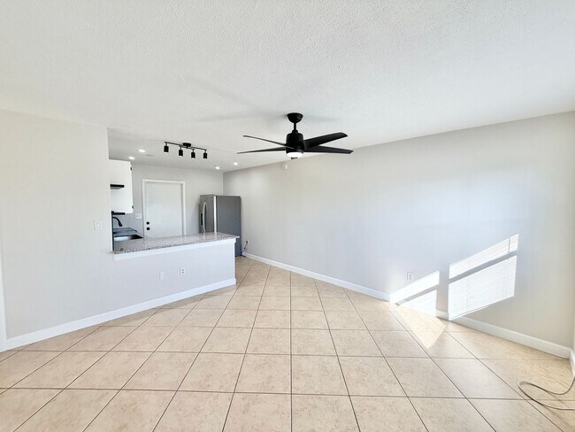 Foto del edificio - RFR (543 103rd Ave)