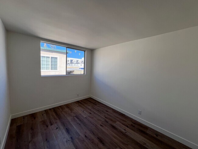 Building Photo - 1441 Harvard St