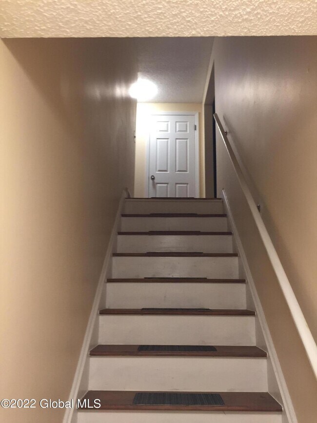 Foto del edificio - 31 Scully Ave